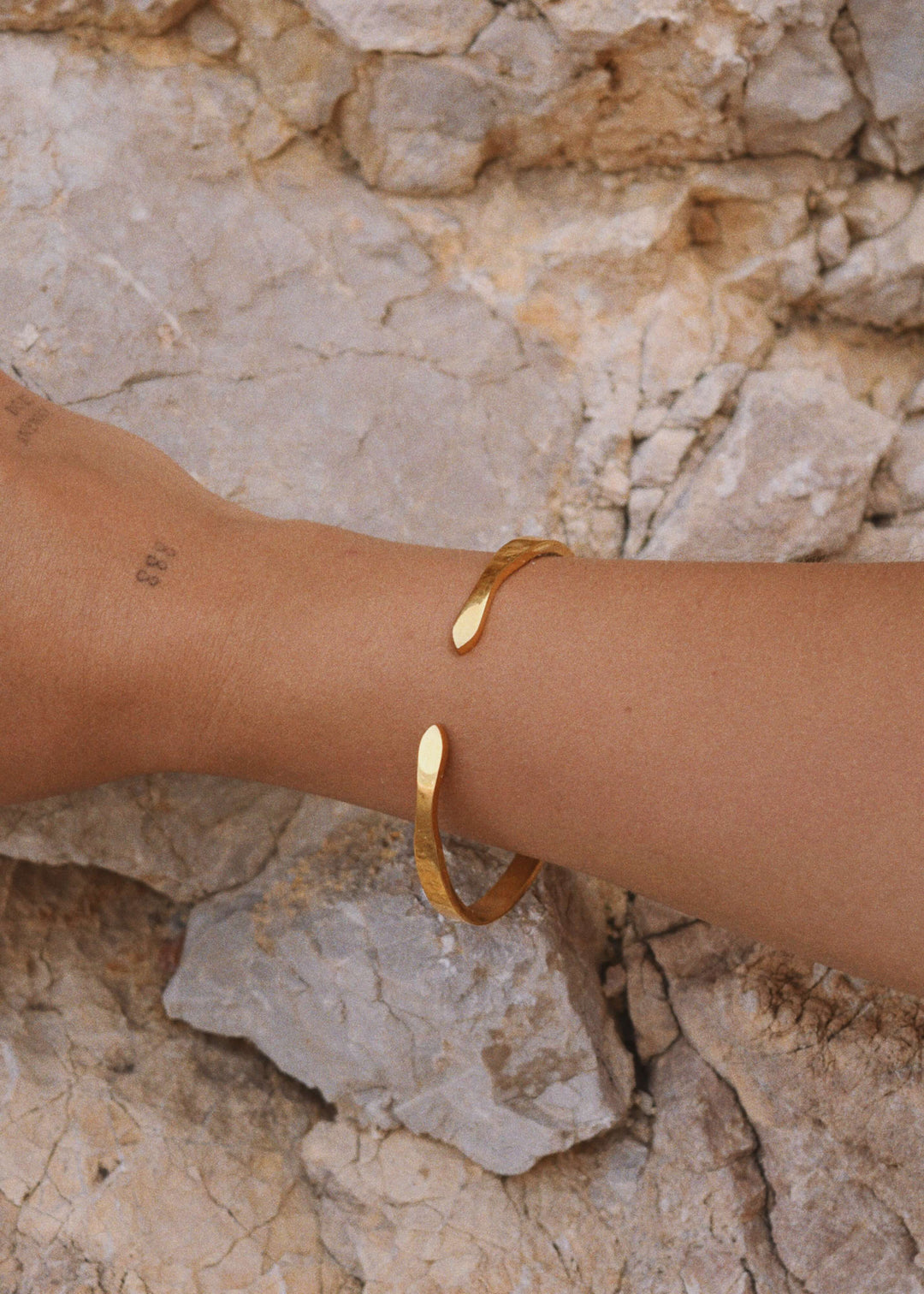 01 BRACELET GOLD
