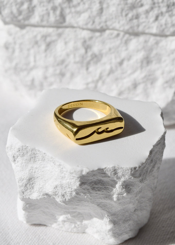 WAVE RING GOLD