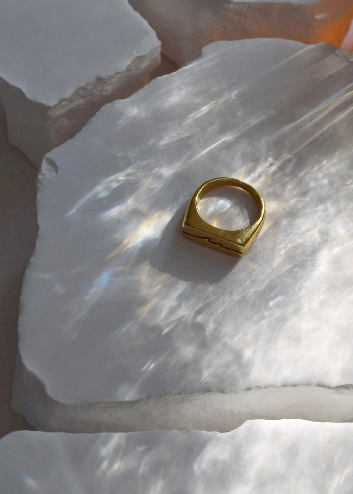WAVE RING GOLD
