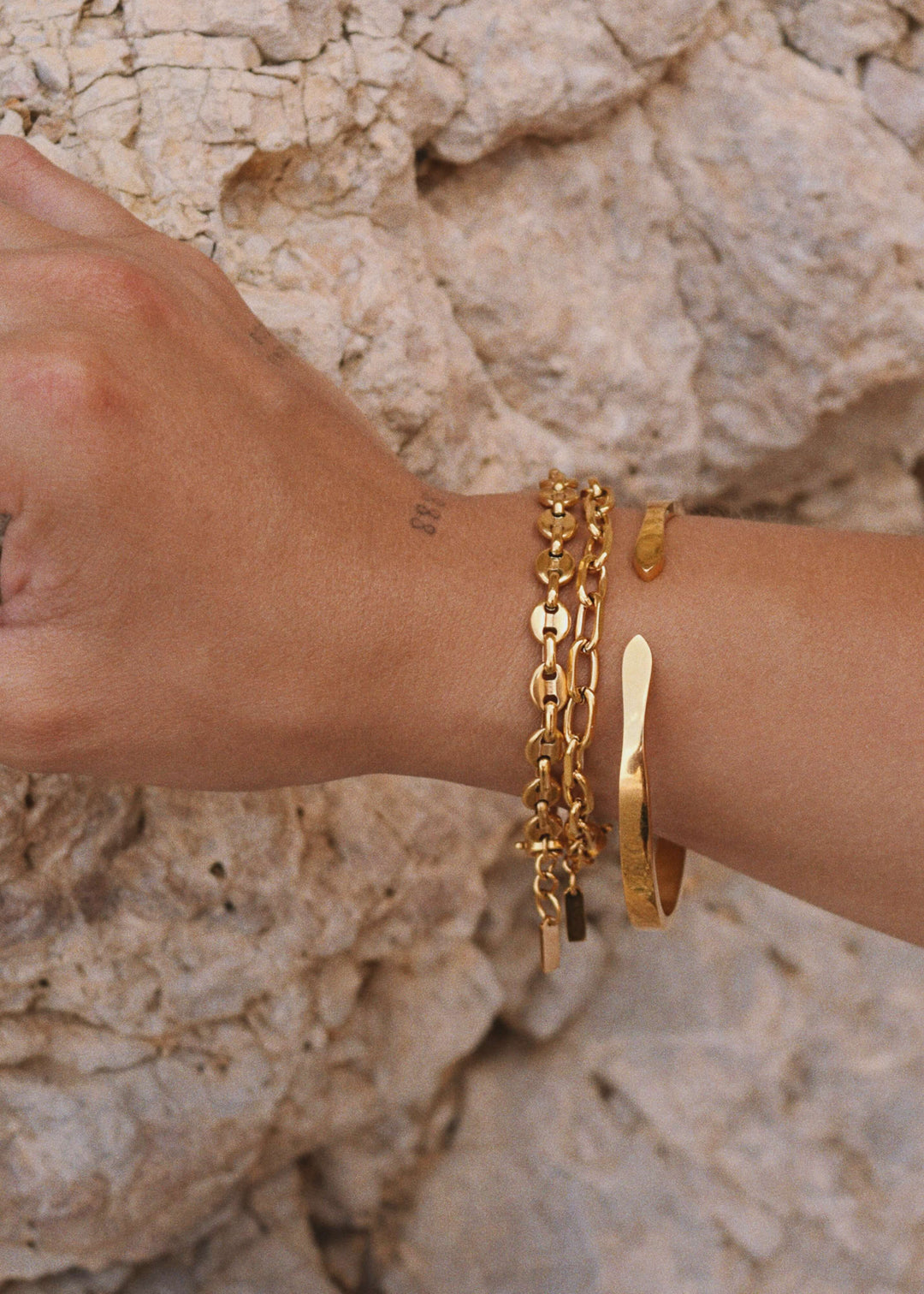 01 BRACELET GOLD