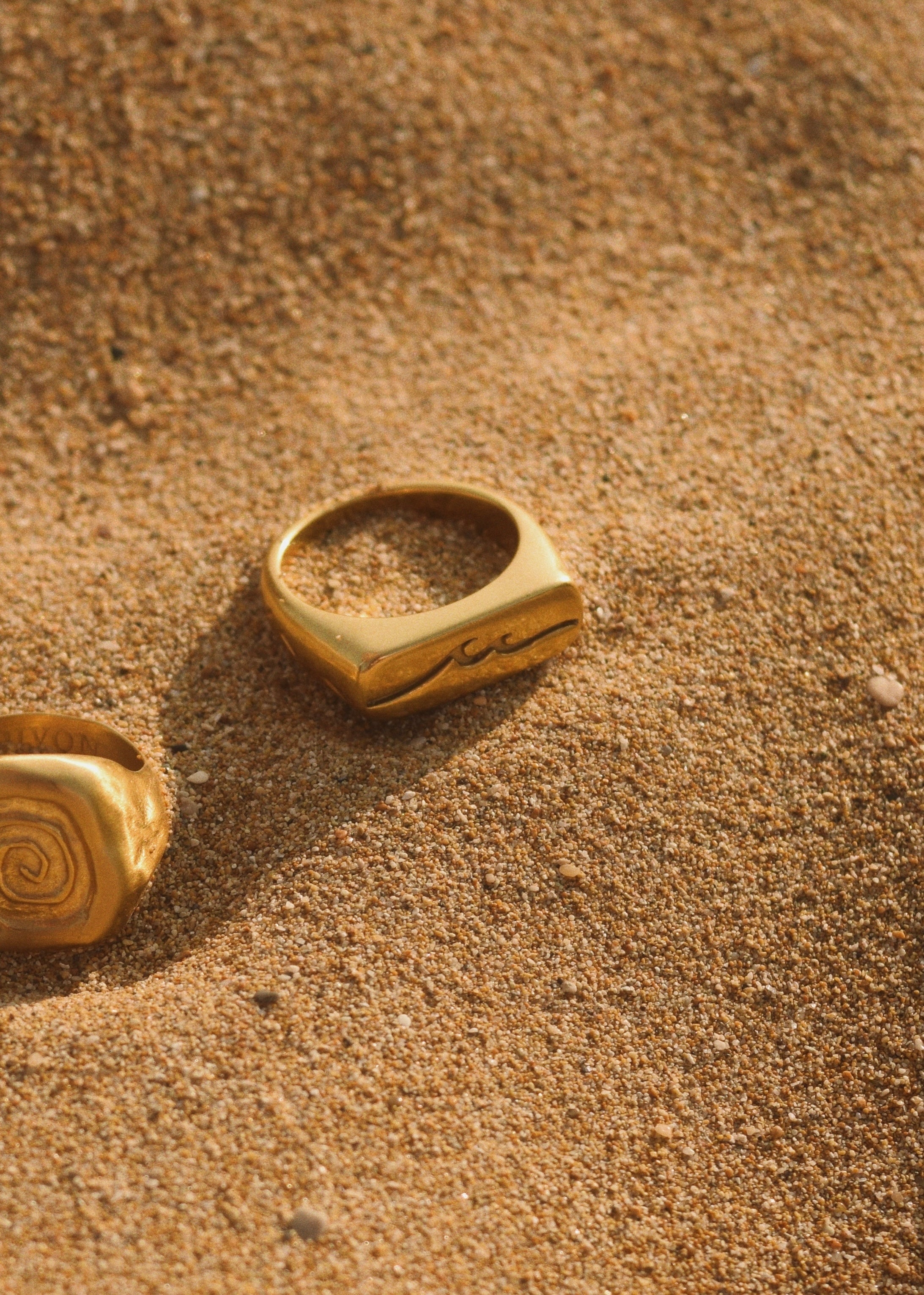 Wave Ring Gold | Surf-Inspired Jewelry | Ocean Lover – Divon