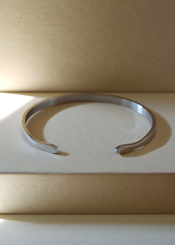 01 BRACELET SILVER