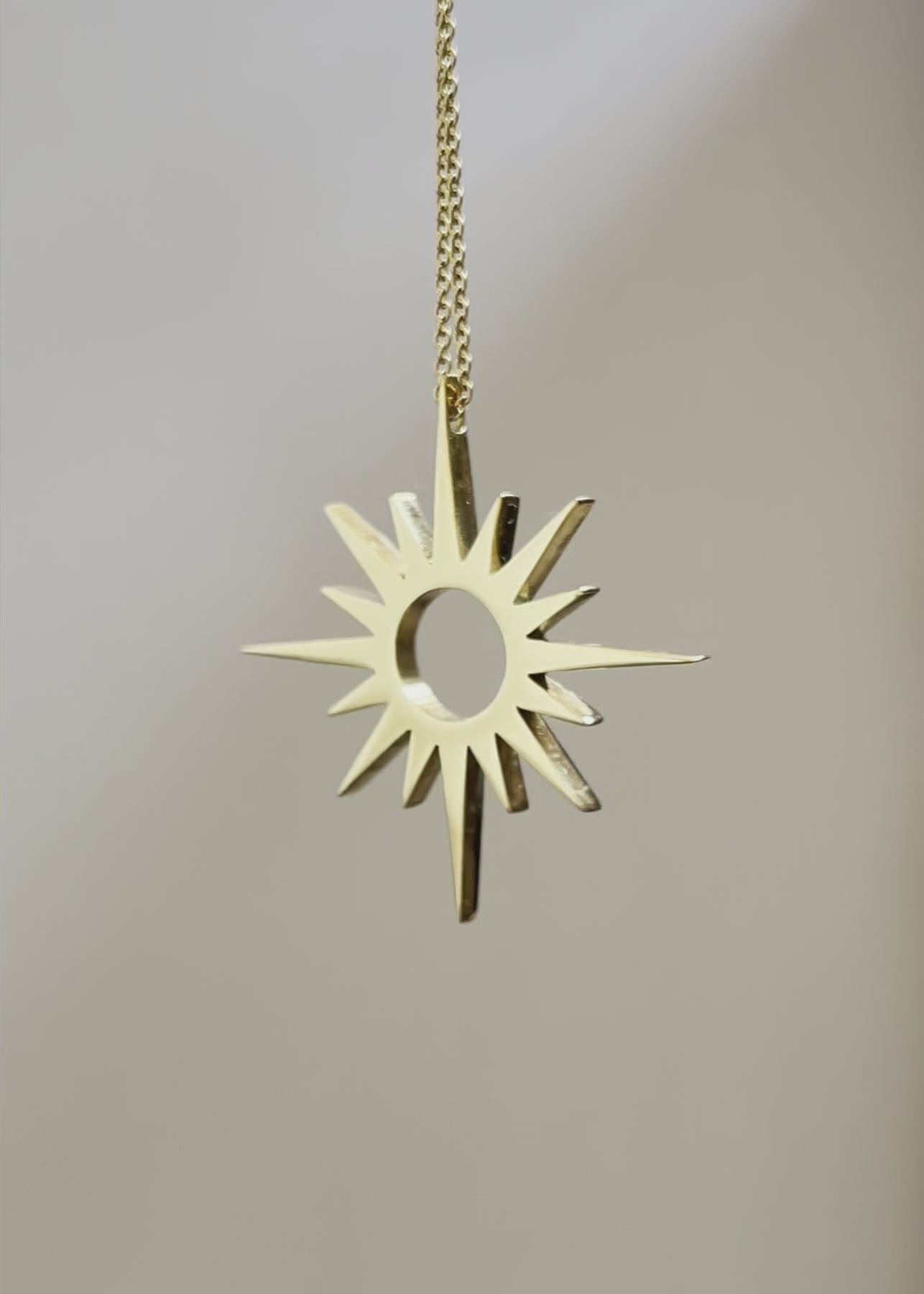 Sun 18K Gold Pendant Necklace – Divon